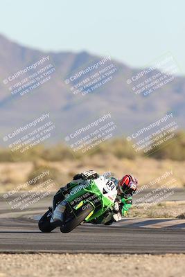 media/Dec-07-2025-CVMA (Sun) [[3e7d2de5dc]]/Race 16-Formula Middleweight/